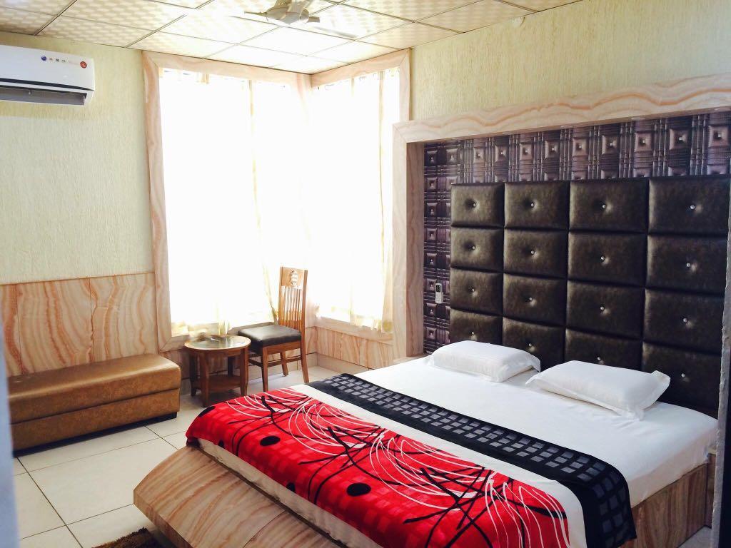 Maharaja Palace Hotel Rohtak Экстерьер фото